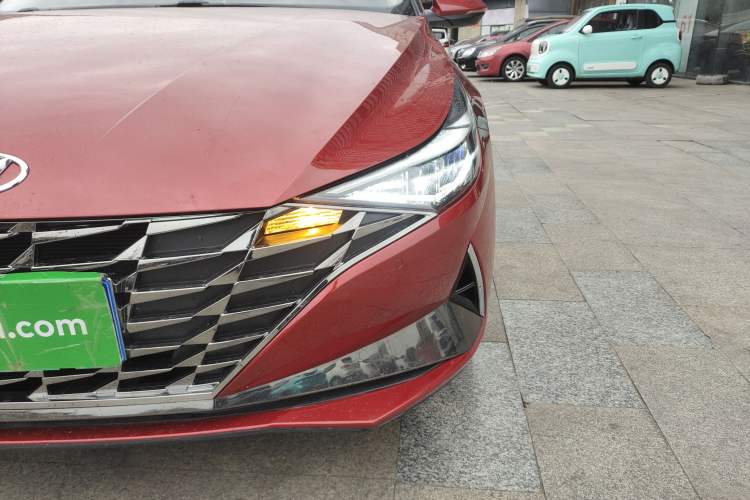 Used Hyundai Elantra 2021 1.5L CVT GLX Elite Edition Left Front Headlight