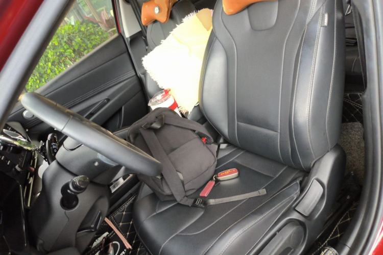 Used Hyundai Elantra 2021 1.5L CVT GLX Elite Edition Left Front Seat