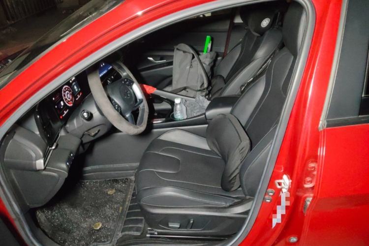 Used Hyundai Elantra 2021 1.5L CVT LUX Prestige Edition Left Front Seat