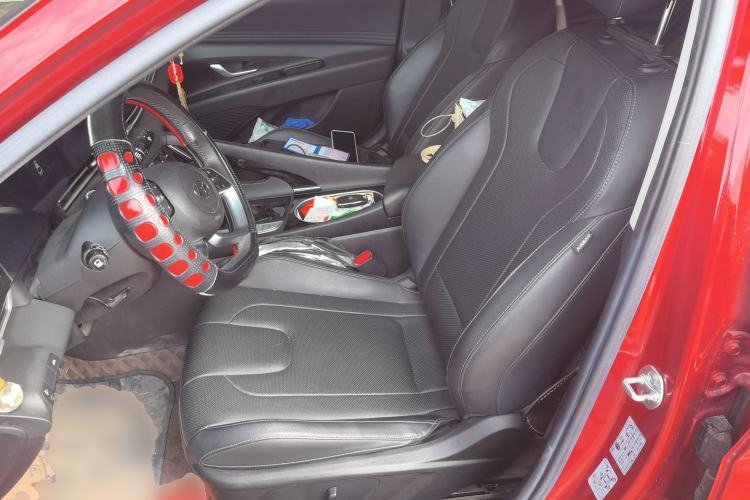 Used Hyundai Elantra 2021 1.5L CVT LUX Prestige Edition Left Front Seat