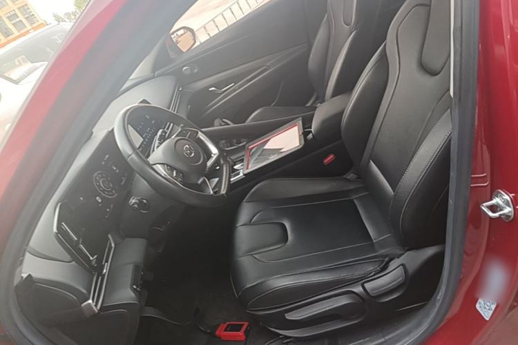 Used Hyundai Elantra 2021 1.5L CVT GLX Elite Edition Left Front Seat