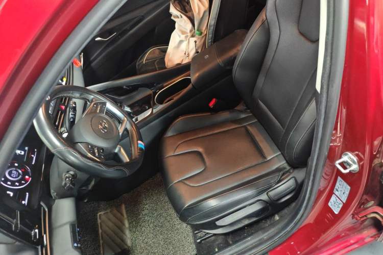 Used Hyundai Elantra 2021 1.5L CVT GLX Elite Edition Left Front Seat