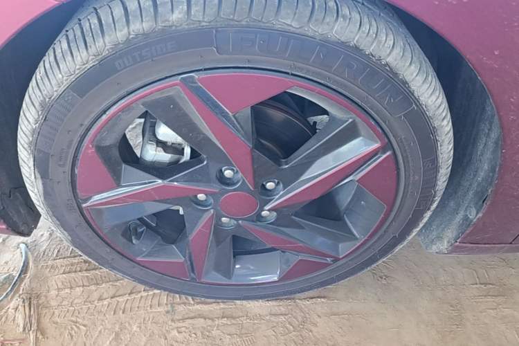 Used Hyundai Elantra 2021 1.5L CVT TOP Flagship Edition Left Front Wheel Hub