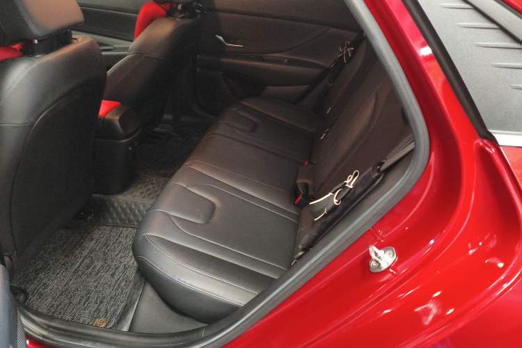 Used Hyundai Elantra 2021 1.5L CVT LUX Prestige Edition Left Rear Seat