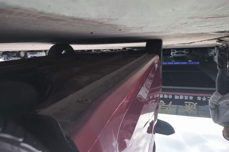 Used Hyundai Elantra 2021 1.5L CVT GLX Elite Edition Left Side Sill