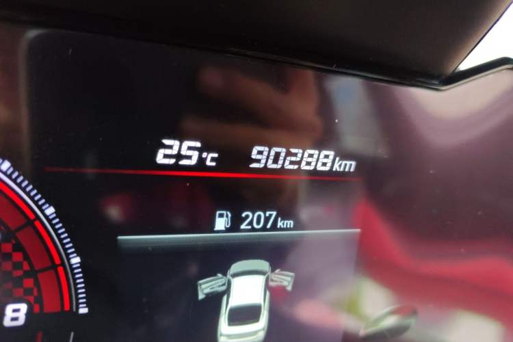 Used Hyundai Elantra 2021 240TGDi DCT LUX Prestige Edition Odometer Close Up