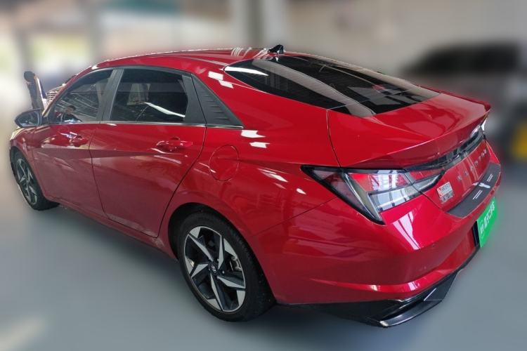 Used Hyundai Elantra 2021 1.5L CVT GLX Elite Edition Rear Left 45 Deg