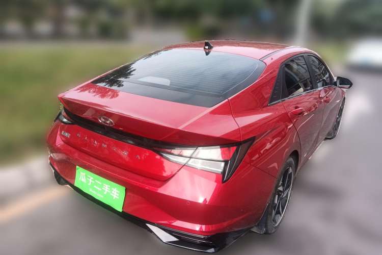 Used Hyundai Elantra 2021 1.5L CVT GLX Elite Edition Rear Right 45 Deg