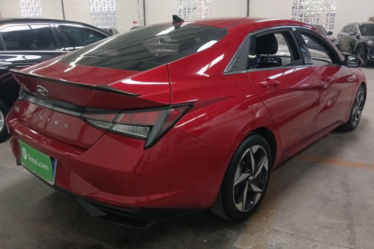 Used Hyundai Elantra 2021 1.5L CVT GLX Elite Edition Rear Right 45 Deg