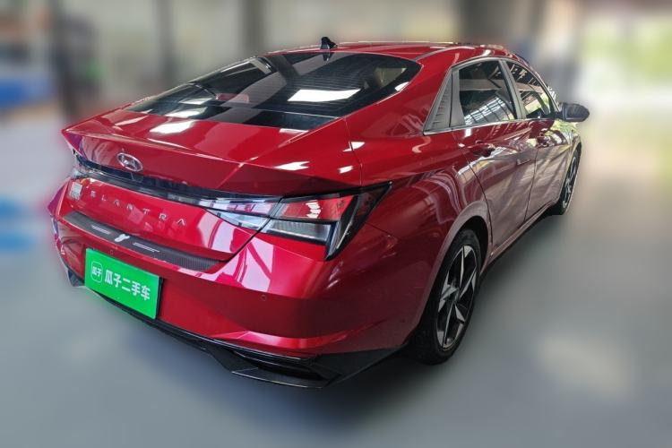Used Hyundai Elantra 2021 1.5L CVT GLX Elite Edition Rear Right 45 Deg