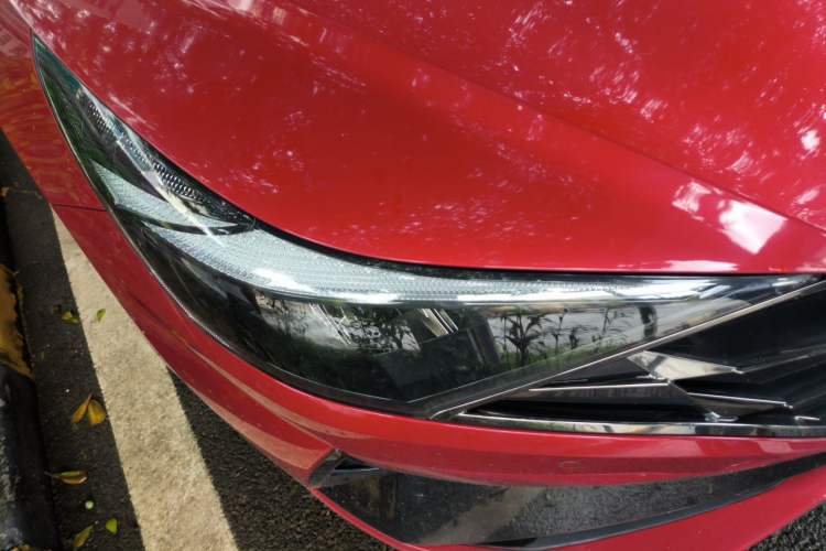 Used Hyundai Elantra 2021 1.5L CVT GLX Elite Edition Right Front Headlight