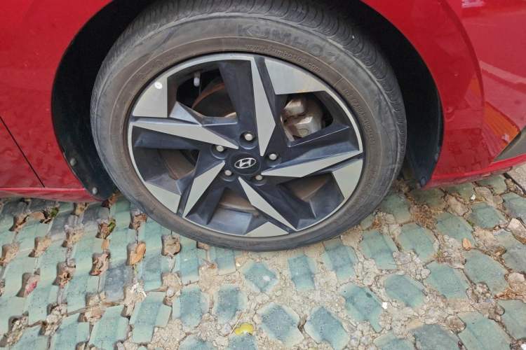 Used Hyundai Elantra 2021 1.5L CVT TOP Flagship Edition Right Front Wheel Hub