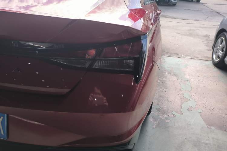 Used Hyundai Elantra 2021 1.5L CVT GLX Elite Edition Right Rear Taillight