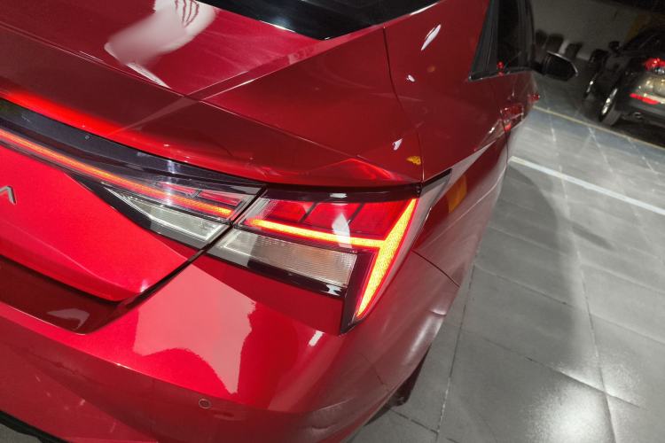 Used Hyundai Elantra 2021 1.5L CVT LUX Prestige Edition Right Rear Taillight
