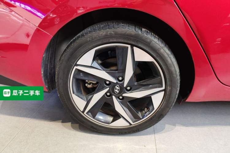Used Hyundai Elantra 2021 1.5L CVT LUX Prestige Edition Right Rear Wheel Hub