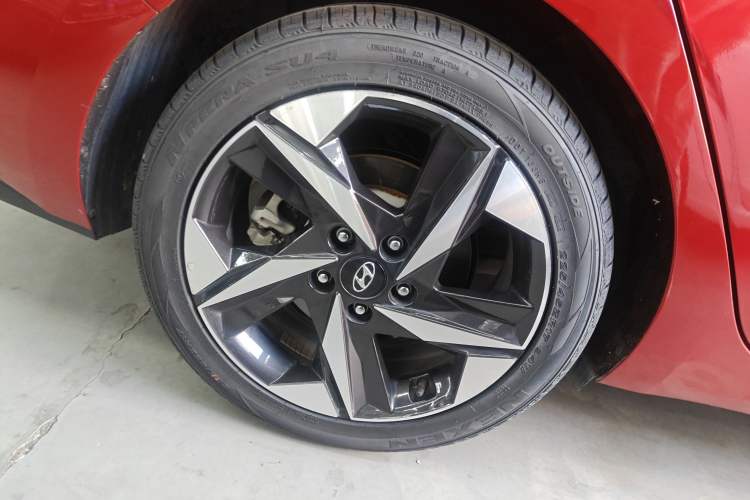 Used Hyundai Elantra 2021 240TGDi DCT TOP Flagship Edition Right Rear Wheel Hub