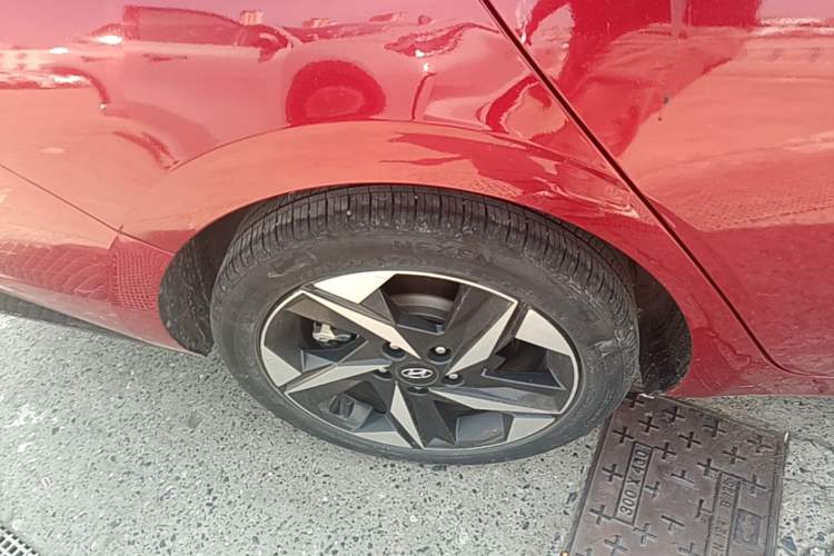 Used Hyundai Elantra 2021 1.5L CVT GLX Elite Edition Right Rear Wheel Hub