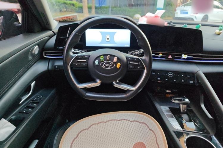 Used Hyundai Elantra 2021 1.5L CVT TOP Flagship Edition Steering Wheel