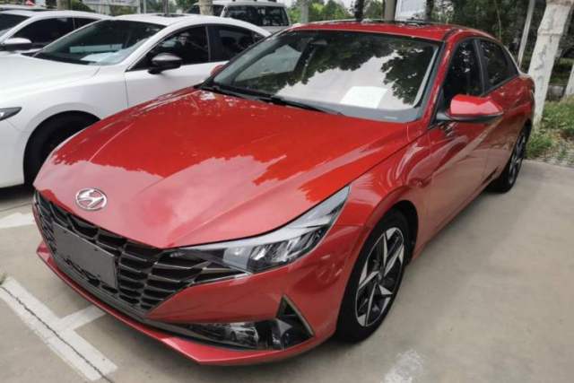 Hyundai Elantra 2021 1.5L CVT LUX Prestige Edition usado