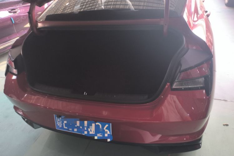 Used Hyundai Elantra 2021 1.5L CVT GLX Elite Edition Trunk