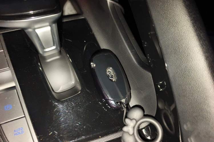 Used Hyundai Elantra 2021 1.5L CVT LUX Prestige Edition Vehicle Key