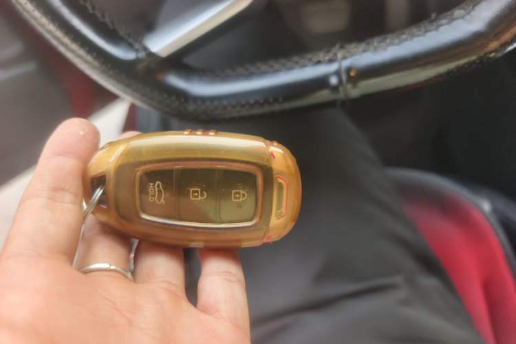 Used Hyundai Elantra 2021 1.5L CVT GLX Elite Edition Vehicle Key
