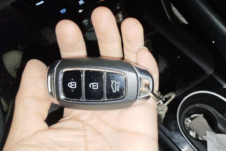 Used Hyundai Elantra 2021 1.5L CVT TOP Flagship Edition Vehicle Key