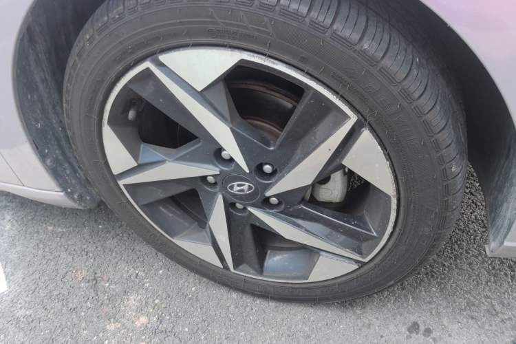 Used Hyundai Elantra 2021 240TGDi DCT TOP Flagship Edition Right Front Wheel Hub