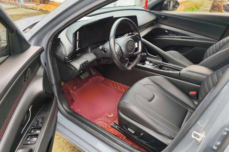 Used Hyundai Elantra 2021 240TGDi DCT LUX Prestige Edition Driver Seat