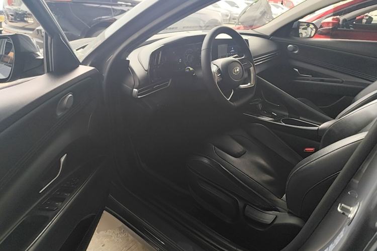Used Hyundai Elantra 2021 1.5L CVT GLX Elite Edition Driver Seat