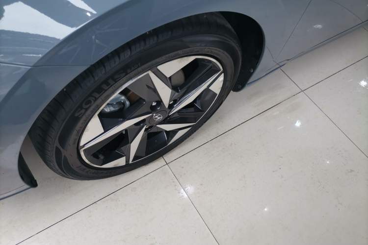 Used Hyundai Elantra 2021 240TGDi DCT LUX Prestige Edition Exterior 4