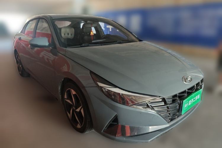 Used Hyundai Elantra 2021 240TGDi DCT LUX Prestige Edition Front Right 45 Deg
