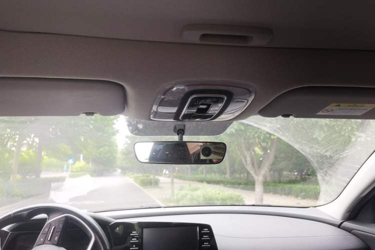 Used Hyundai Elantra 2021 1.5L CVT GLX Elite Edition Headliner