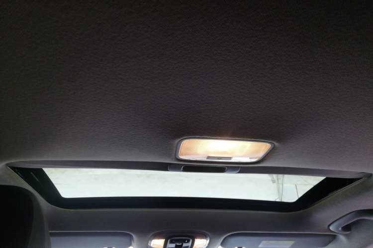 Used Hyundai Elantra 2021 1.5L CVT LUX Prestige Edition Headliner