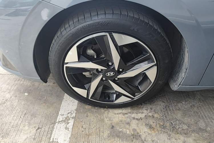 Used Hyundai Elantra 2021 1.5L CVT GLX Elite Edition Left Front Wheel Hub