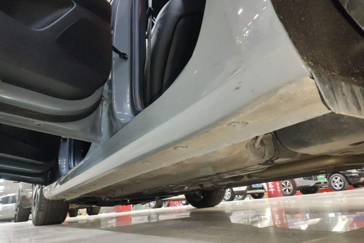 Used Hyundai Elantra 2021 240TGDi DCT TOP Flagship Edition Left Side Sill