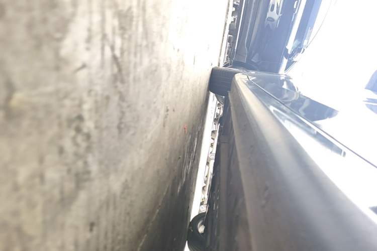 Used Hyundai Elantra 2021 1.5L CVT GLX Elite Edition Left Side Sill