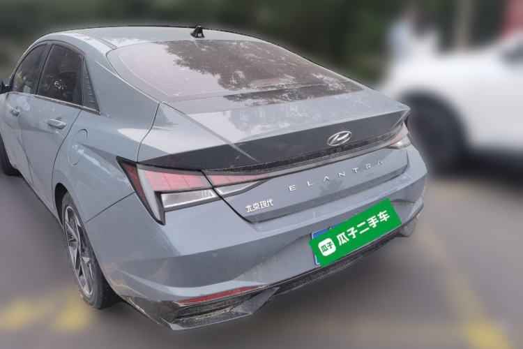 Used Hyundai Elantra 2021 1.5L CVT GLX Elite Edition Rear Left 45 Deg