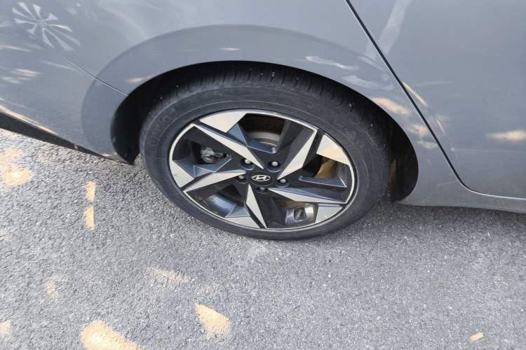 Used Hyundai Elantra 2021 1.5L CVT LUX Prestige Edition Right Rear Wheel Hub