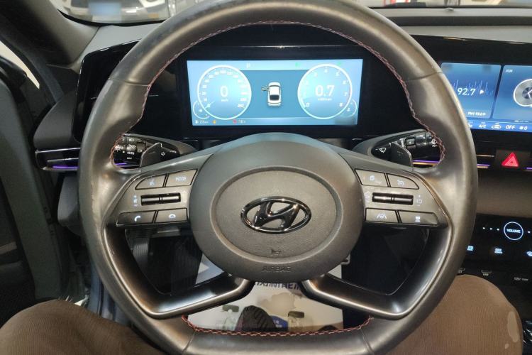 Used Hyundai Elantra 2021 240TGDi DCT TOP Flagship Edition Steering Wheel