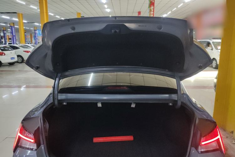 Used Hyundai Elantra 2021 240TGDi DCT TOP Flagship Edition Trunk