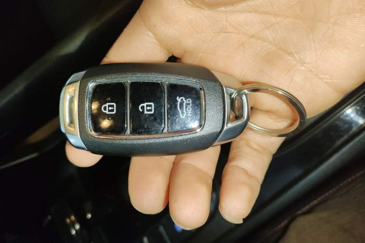Used Hyundai Elantra 2021 240TGDi DCT TOP Flagship Edition Vehicle Key