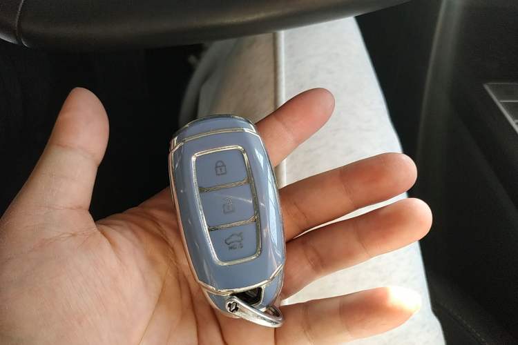 Used Hyundai Elantra 2021 1.5L CVT LUX Prestige Edition Vehicle Key