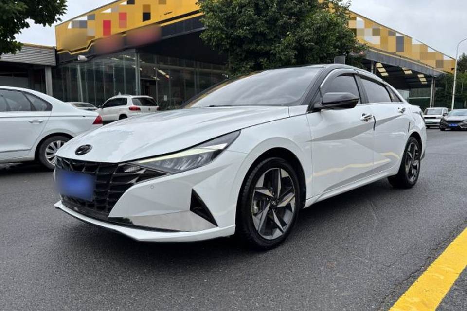 Hyundai Elantra 2021