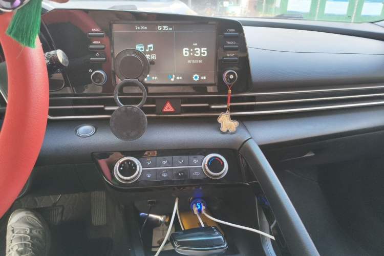 Used Hyundai Elantra 2021 1.5L CVT GLX Elite Edition Audio And AC Panel