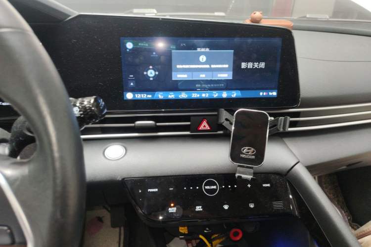 Used Hyundai Elantra 2021 1.5L CVT LUX Prestige Edition Audio And AC Panel