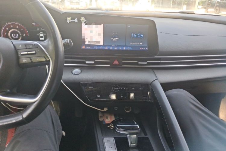 Used Hyundai Elantra 2021 1.5L CVT LUX Prestige Edition Audio And AC Panel