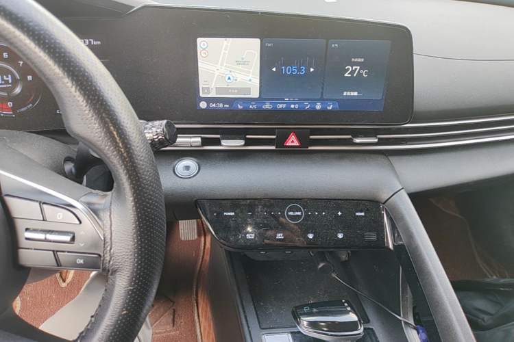 Used Hyundai Elantra 2021 1.5L CVT GLX Elite Edition Audio And AC Panel
