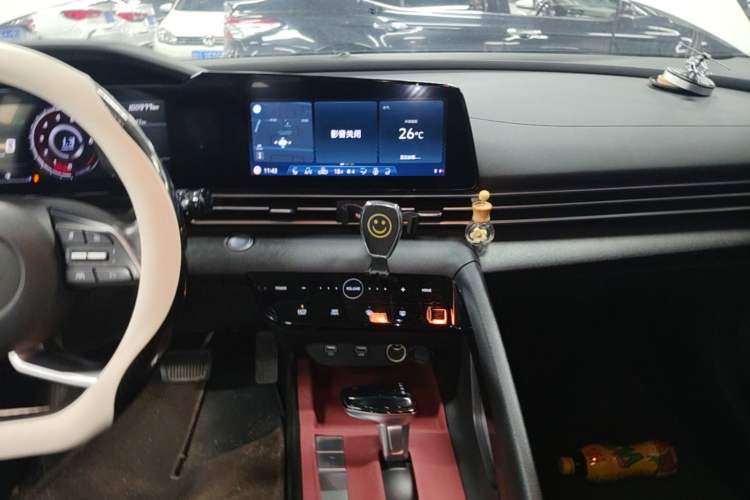 Used Hyundai Elantra 2021 1.5L CVT LUX Prestige Edition Audio And AC Panel