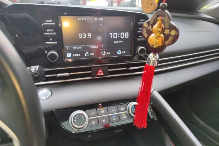 Used Hyundai Elantra 2021 1.5L CVT GLX Elite Edition Audio And AC Panel
